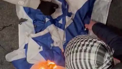 This is New York. Soon it will be overrun by Muslims like London.