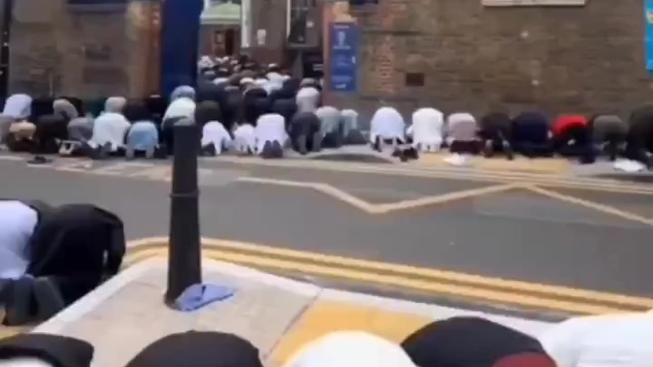 In London there are 450 mosques, but they decide to pray to Allah on dirty pavements.