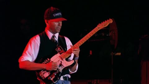 Out of Exile - Audioslave (live)
