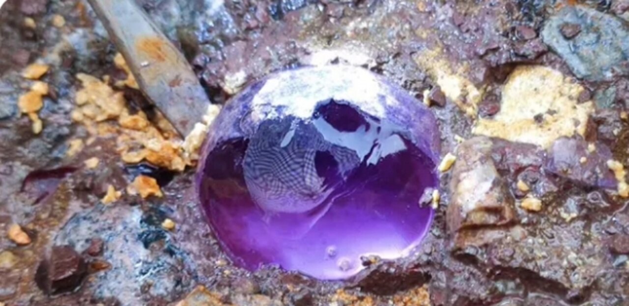 Amethyst & Rubies Were Found In Holes The Volcanic Rocks.