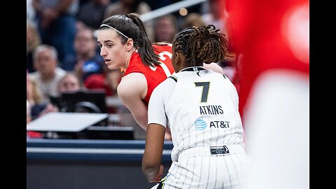 CAITLIN CLARK FIGHTS 🏀 WITH ANGEL REESE AFTER FOUL