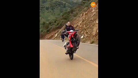Simplang Trip 192: Motorbike road exhibition ride accidentally fell down to sit ups exercise.