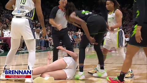 🫢 FLAGRANT + DOUBLE TECHS, WNBPA Prez BODY SLAMS rookie after getting pushed, then TAUNTS her
