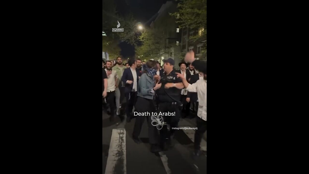 Pro-Israel mob chants 'death to Arabs' in NYC on April 24, 2025.