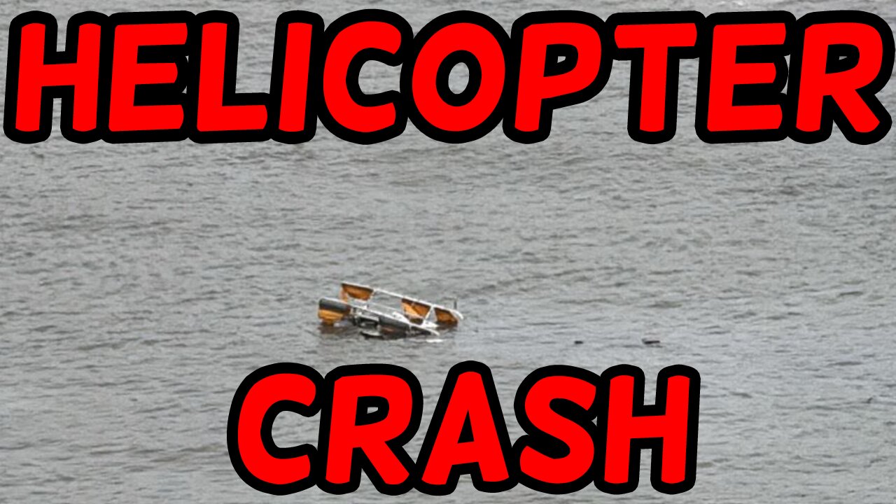 Helicopter Crashes into Hudson River. New York.
