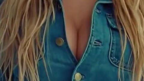 🚨Democrats are VILIFYING hot blondes &say if you love boobs, you’re one of those NASTY conservatives