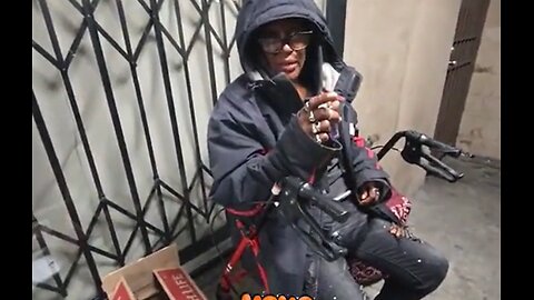 IP2 Stories - Yoyo VS Black Bum & Security