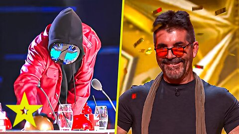 Simon Cowell Gets HACKED Live On Stage Then THIS Happens! 🤯 GOLDEN BUZZER | BGT 2025