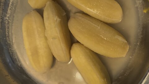 Boiled bananas