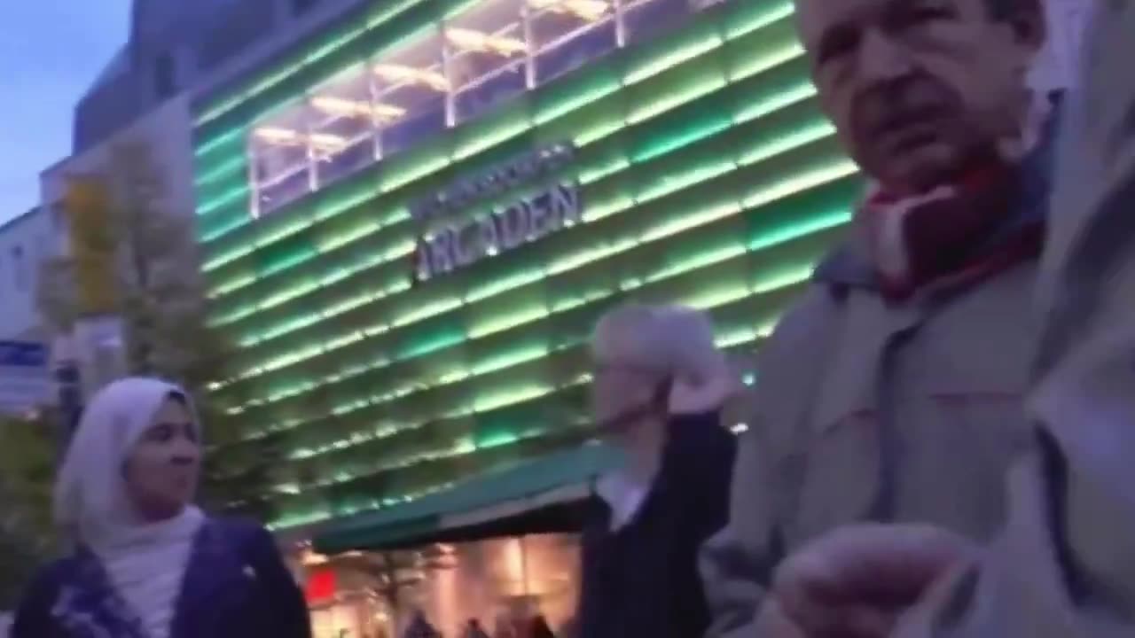 The German woman has had enough and doesn't want gazebo that promotes Koran