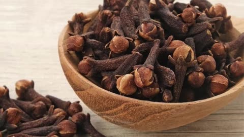 खाली पेट लौंग खाने के तीन ज़बरदस्त फायदेhealth #shorts #viral #trending #like #fact #reels