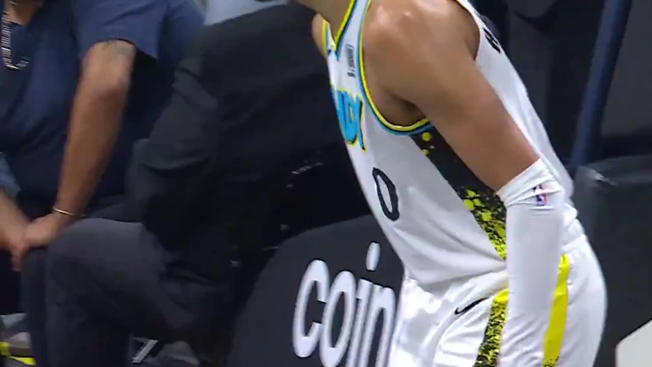 NBA - Haliburton flushes it... followed by Turner with two hands!