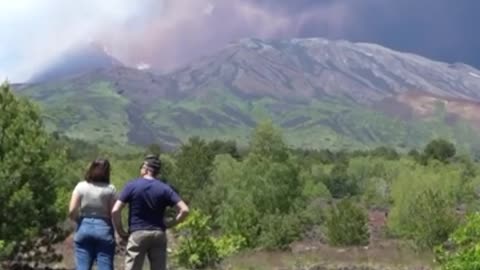 Así fue la erupción del Etna en Italia