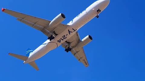 Tu-214 is back in the sky
