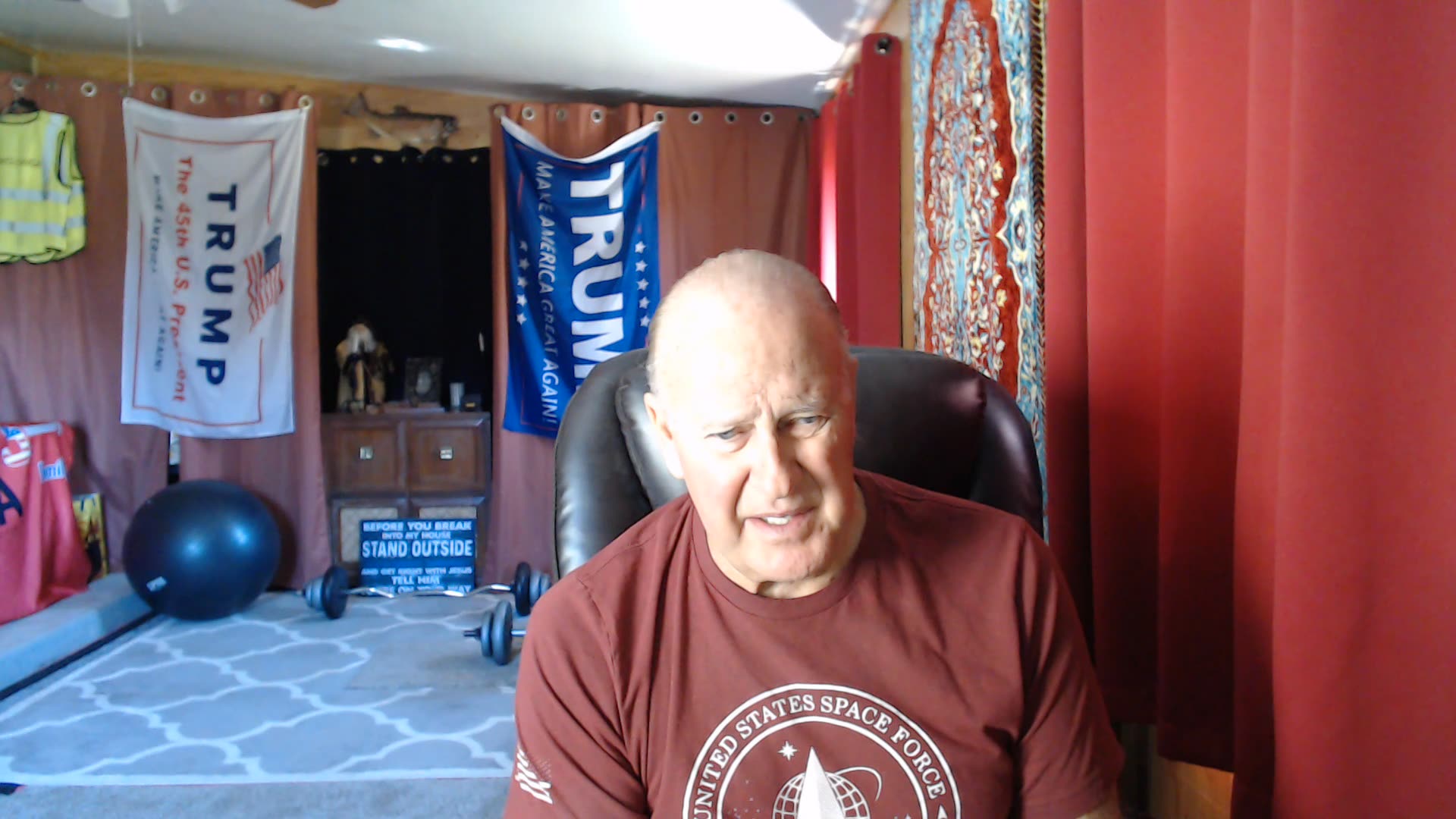 Thousands Protest Against Plans to Introduce Digital ID Cards in Britain/Another Peaceful Migrant in Ireland Brutally Stabs Ukrainian Boy to Death in Dublin Asylum Facility/UK Has Started Putting Carbon Scores On Sandwiches