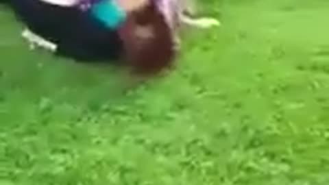 💥😱 BJJ Girl Beats Up Bigger Opponent! | FCN