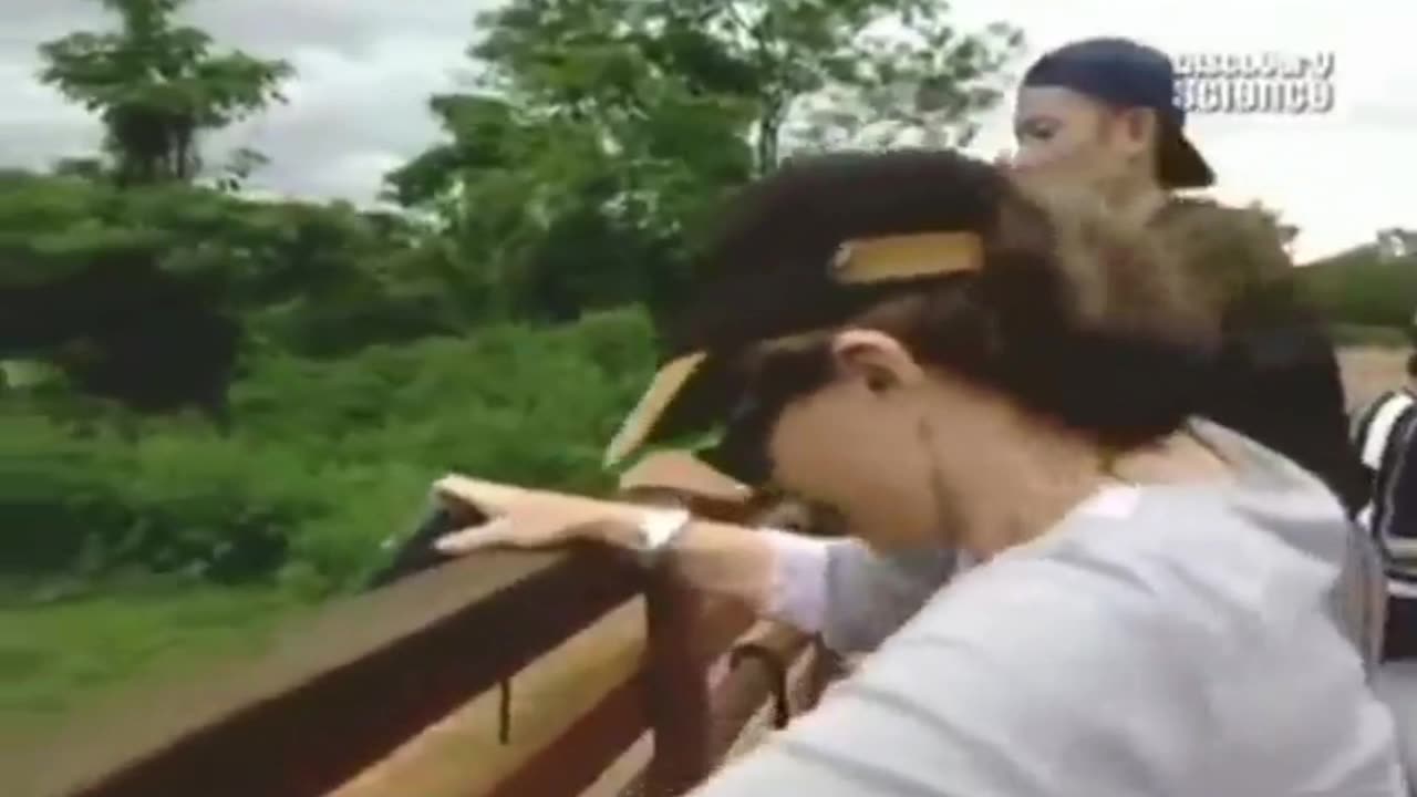 AZJATYCKIE UFO dokument pl