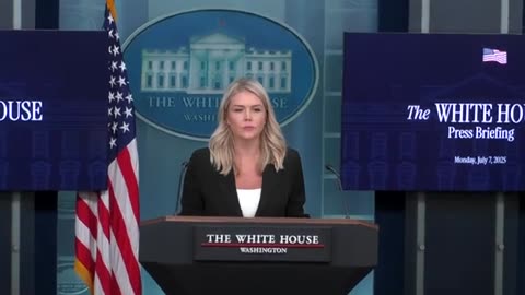 White House backs FBI, DOJ reports that Jeffery Epstein had 'no client list' during press briefing