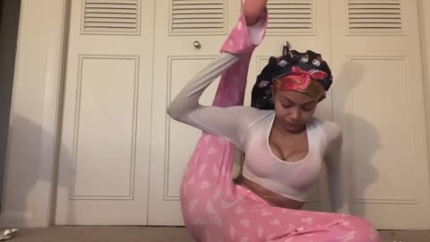 Imanii Bends - Join me for Fun Evening Yoga Routine | Day 17 😜