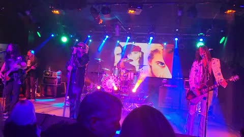 King of the hill ( live)