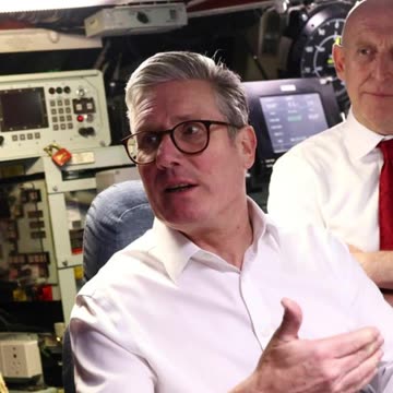 PM Starmer Boards Nuclear Sub: Message to Putin's Russia?