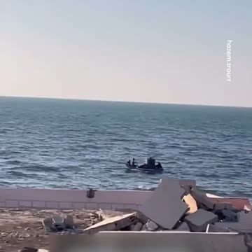 A Palestinian family fled from northern Gaza to the south by sea