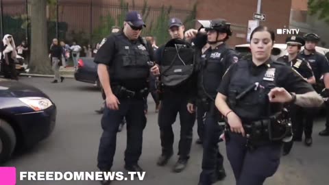 NYPD raid a pro-Palestine Encampment at Brooklyn's CUNY
