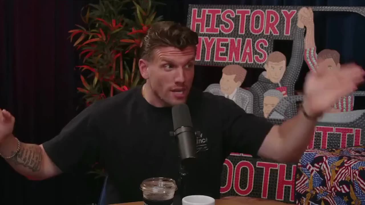 Quantum Pewing: Look & React - History Hyenas with Yanni Chrissie