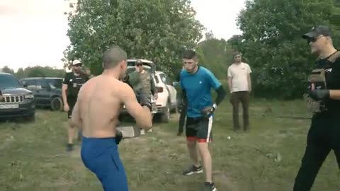 Fight in the forest!!! MATRIX against Silent prisoner!