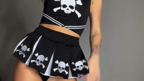 Is this outfit a yes or a no
			