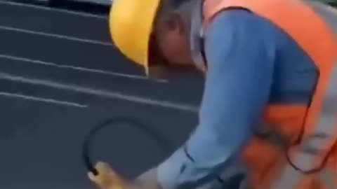Idiots at Work: Funniest Construction Blunders! 🤦‍♂️