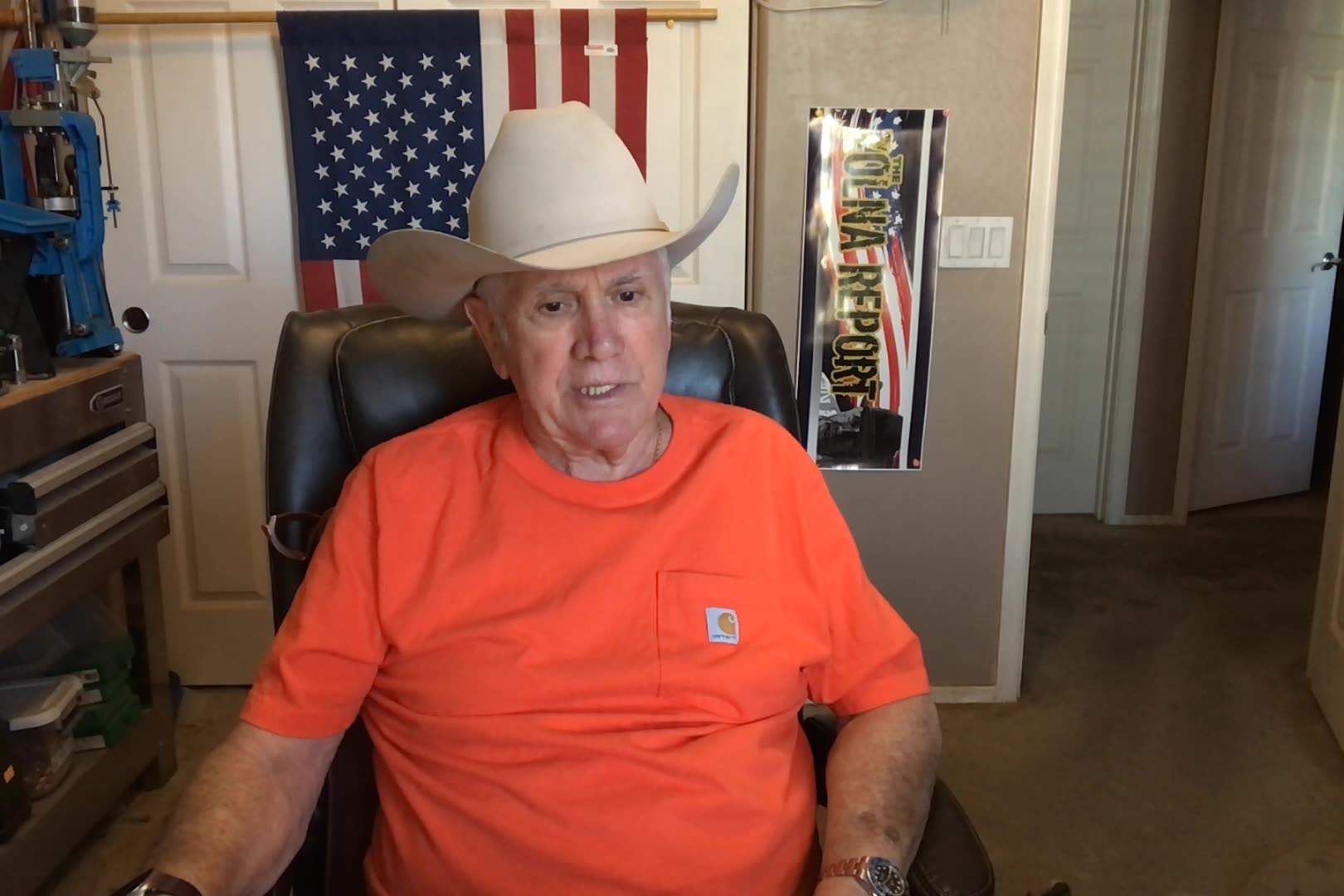 Boeing 787-8 Radio Issues Persist Even After Attempted Software Fixes!