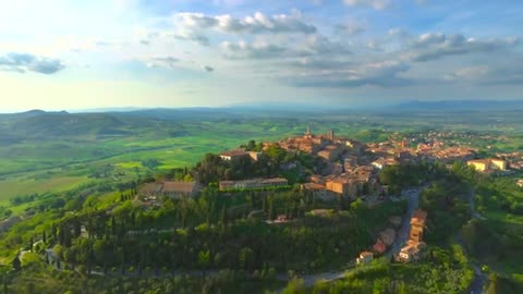 Walking tour 4K60 HDR - Tuscany, Italy - Montepulciano