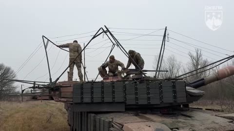 🇺🇦🇦🇺 Abrams in Pokrovsk. The 425th Regiment "Skelya" broke into Pokrovsk on Abrams M1A1 tanks,