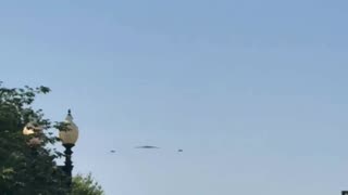 B2 flies over to the White House