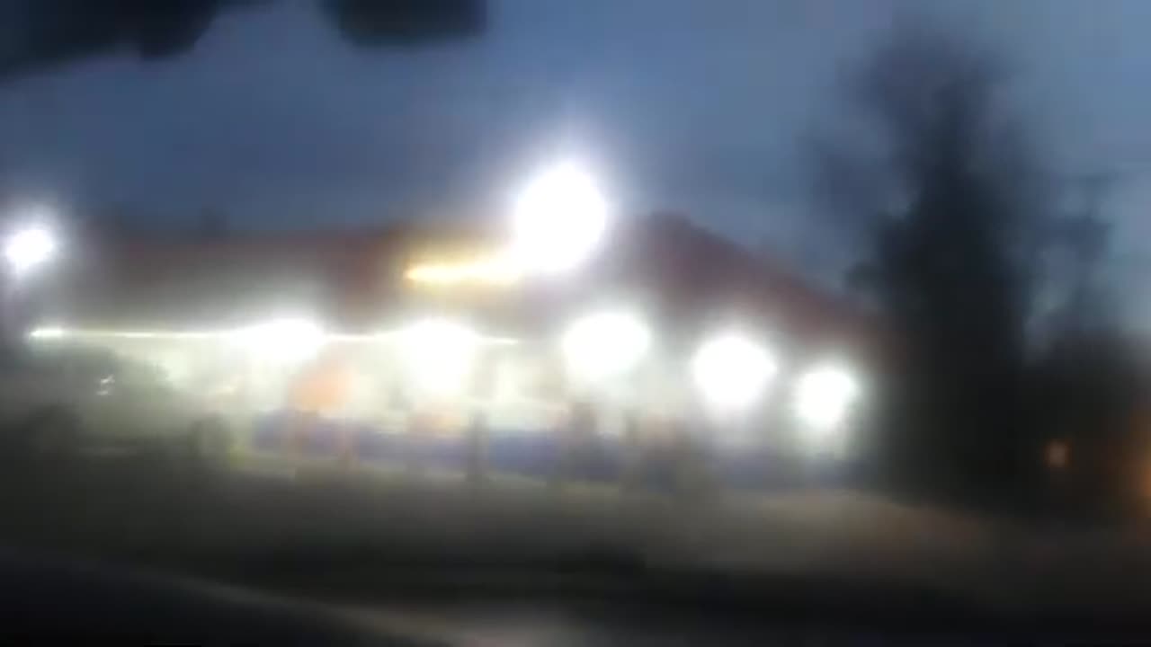 DRIVING AROUND PARIS, TX AT DUSK