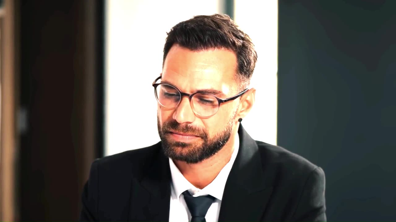 Girl Hides Secret Under Her Bangs