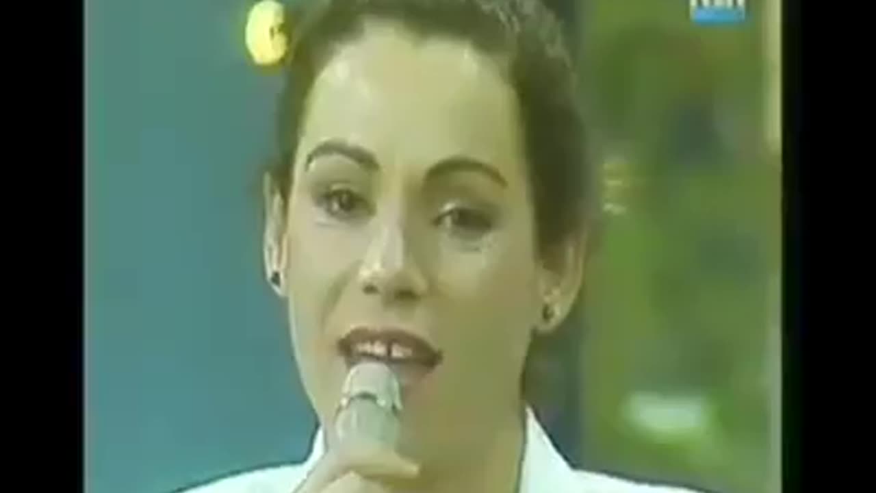 Keputa nje gjethe dafine