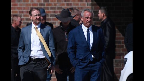 RFK Jr. Visits West Texas as 2nd Child Is Buried