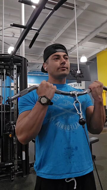 Arm day 5 sets 7 repetitions #lafitness #chuzefitness #planetfitness #preworkout #protein