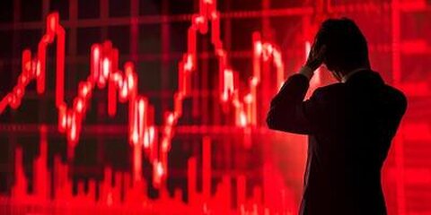 Markets are collapsing, silver and gold is skyrocketing a collapse can be imminent