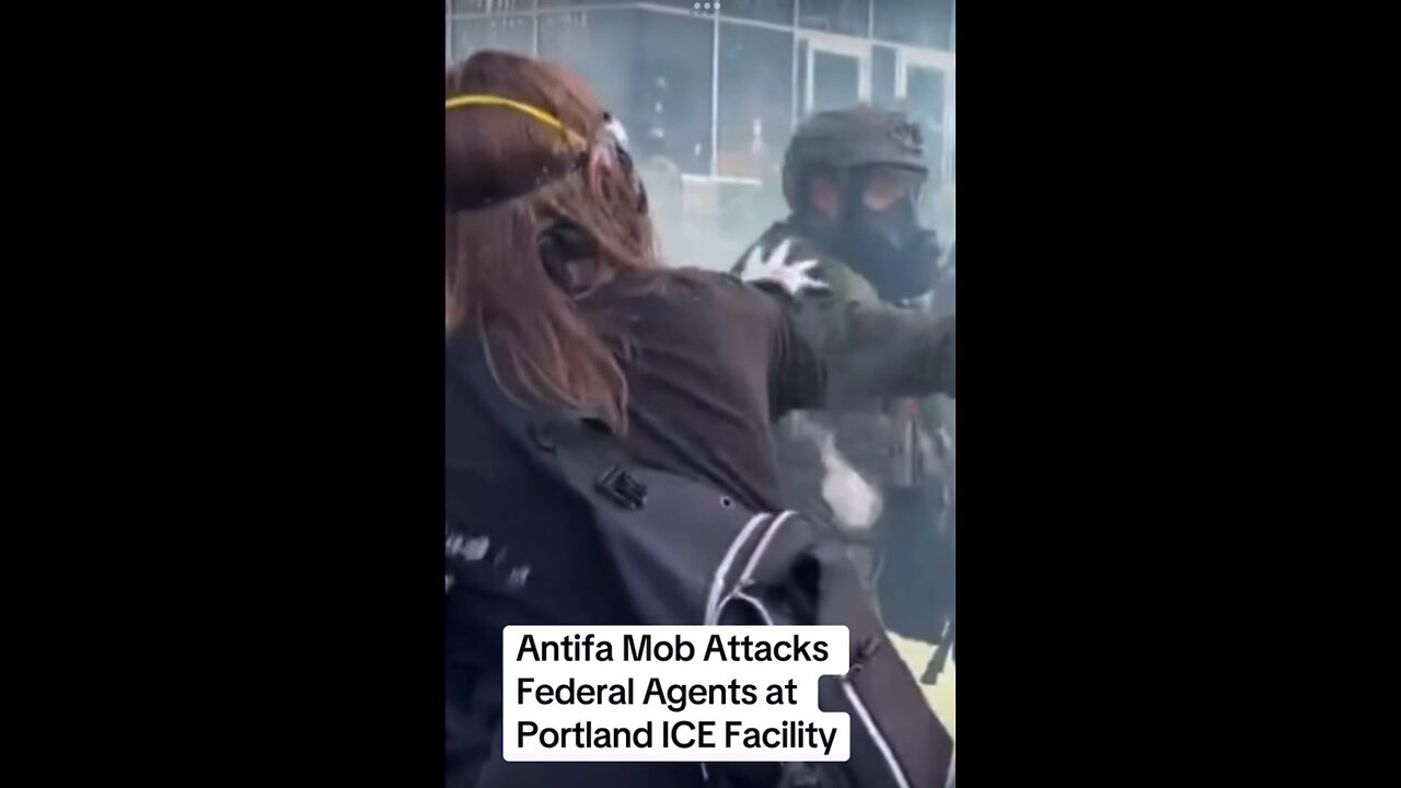 Antifa Mob Attacks Federal Agents at Portland ICE Facility & snatching people off the street