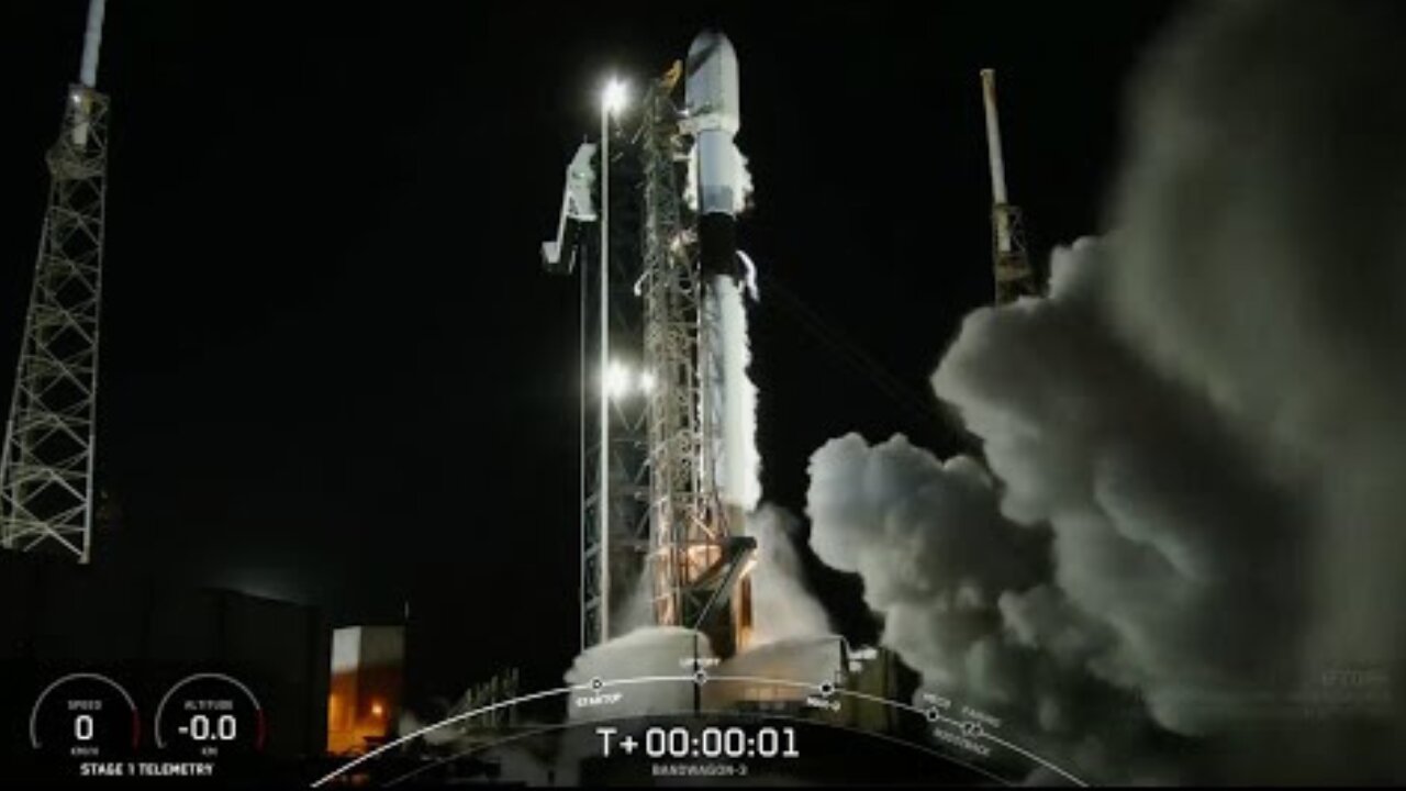 Blastoff! SpaceX launches Phoenix 1 reentry capsule on Bandwagon misson, nails landing