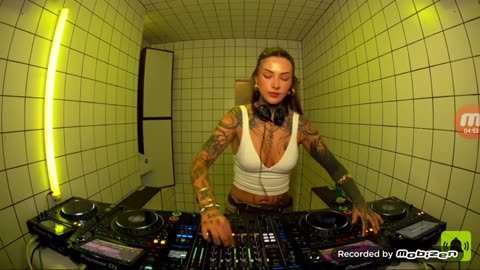 Such Unreal Fantasy From Garbage Woman Chooo Vic 😂🤢