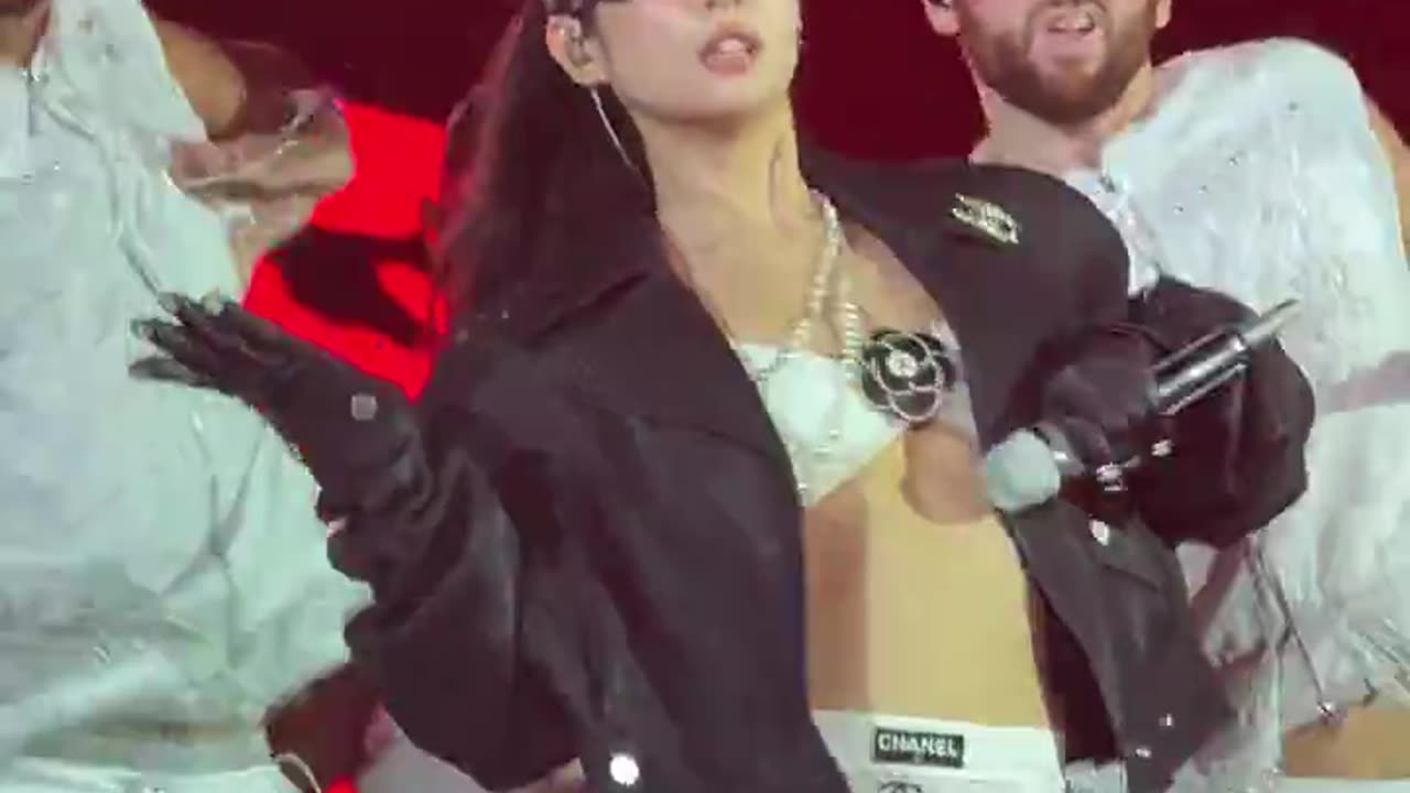 Blackpink Jennie World Tour