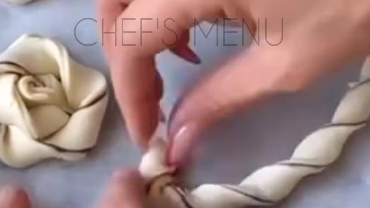 Oh, I can't tell you how delicious it is! ð Make this easy and delicious dessert
