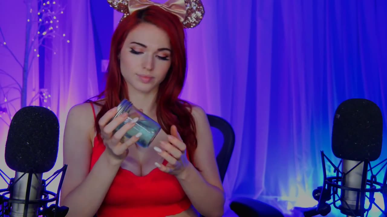 ASMR | Relaxing Mic Scratches & Tingles with Amouranth