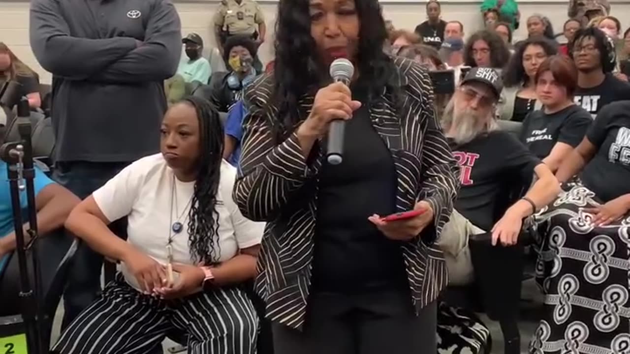 CHARLOTTE BERGMANN DEFENDING xAI in Memphis TN - FOR THE PEO9PLE!