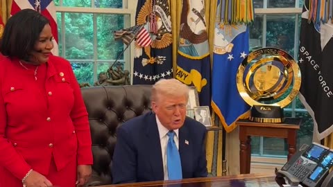 President Donald J. Trump calls Savannah Chrisley to tell her that he is granting a full pardon to her parents, Todd and Julie Chrisley!