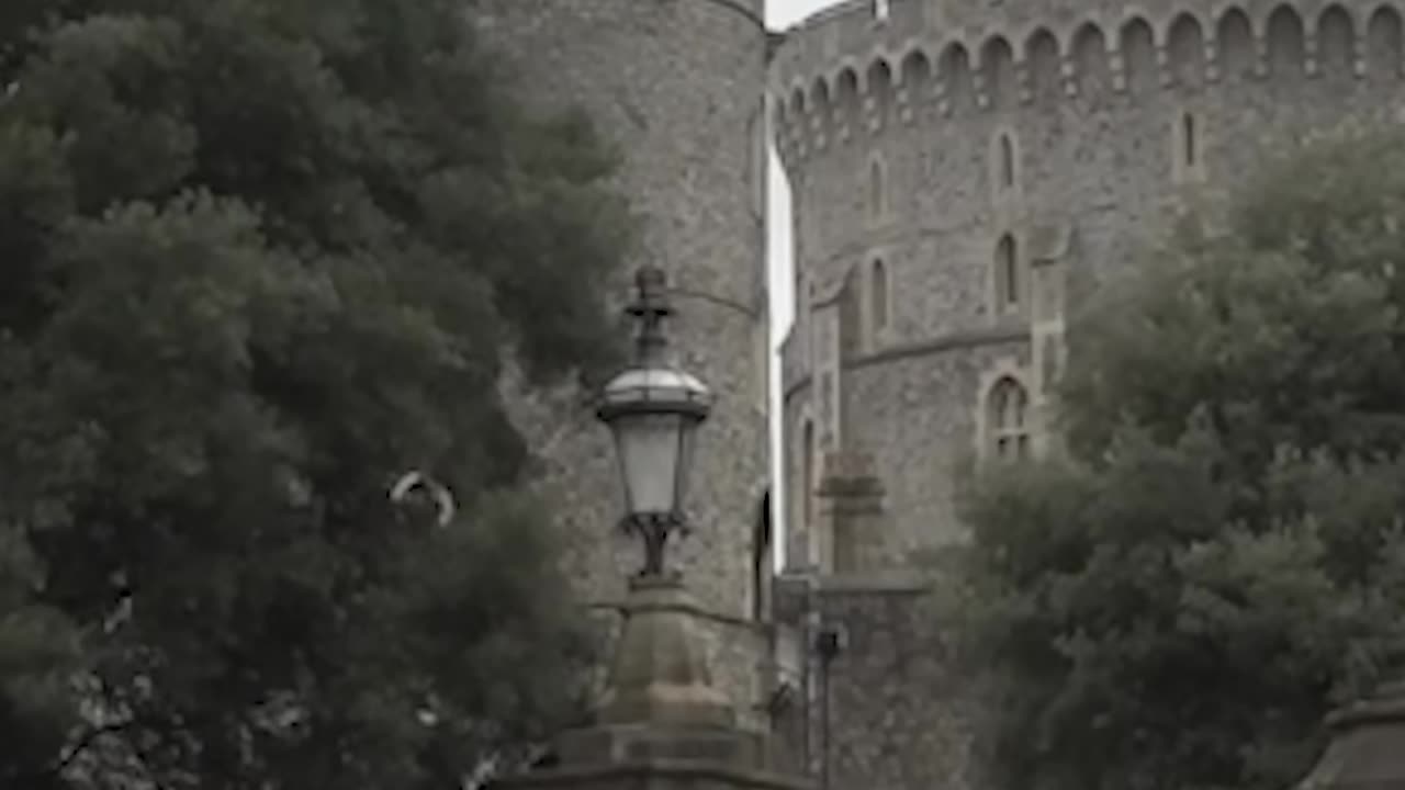 BREAKING: Intruder breaks into Windsor Castle